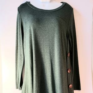 Green tunic dress with button detail
